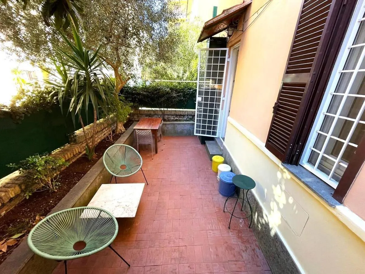 Διαμέρισμα Cozy Artsy Apt Near The Vatican Ρώμη Ιταλία